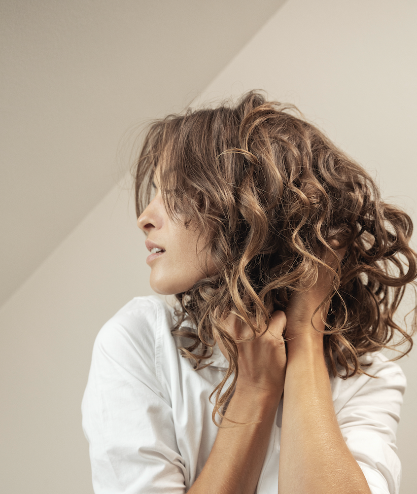 How our hair products remove scalp build-up to improve health and hydration